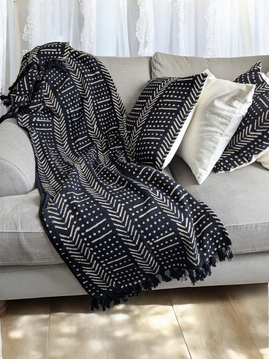 Black Mud Cloth Ethnic Tribal Throw Blanket - Malian Mud Cloth - Hand-Spun And Hand-Woven - Cultural Significance - Elegant Shawl